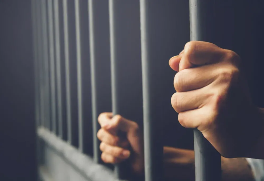 Giurgiu. Mandat de executare a pedepsei cu închisoarea pus în aplicare de poliţişti