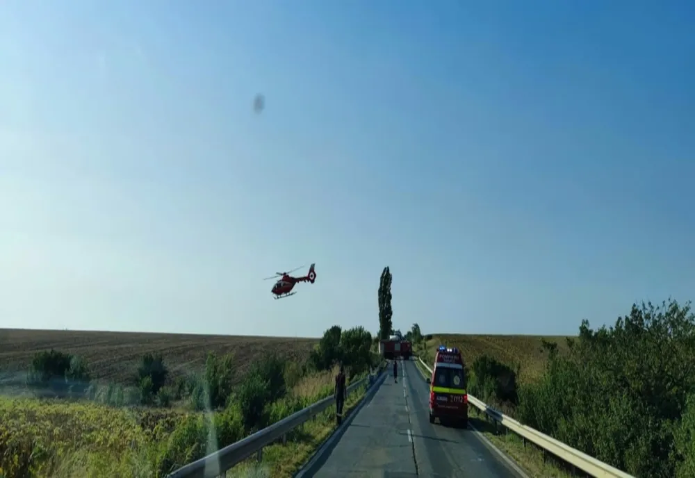 Giurgiu. Tânăr rănit într-un accident rutier, preluat de elicopterul SMURD