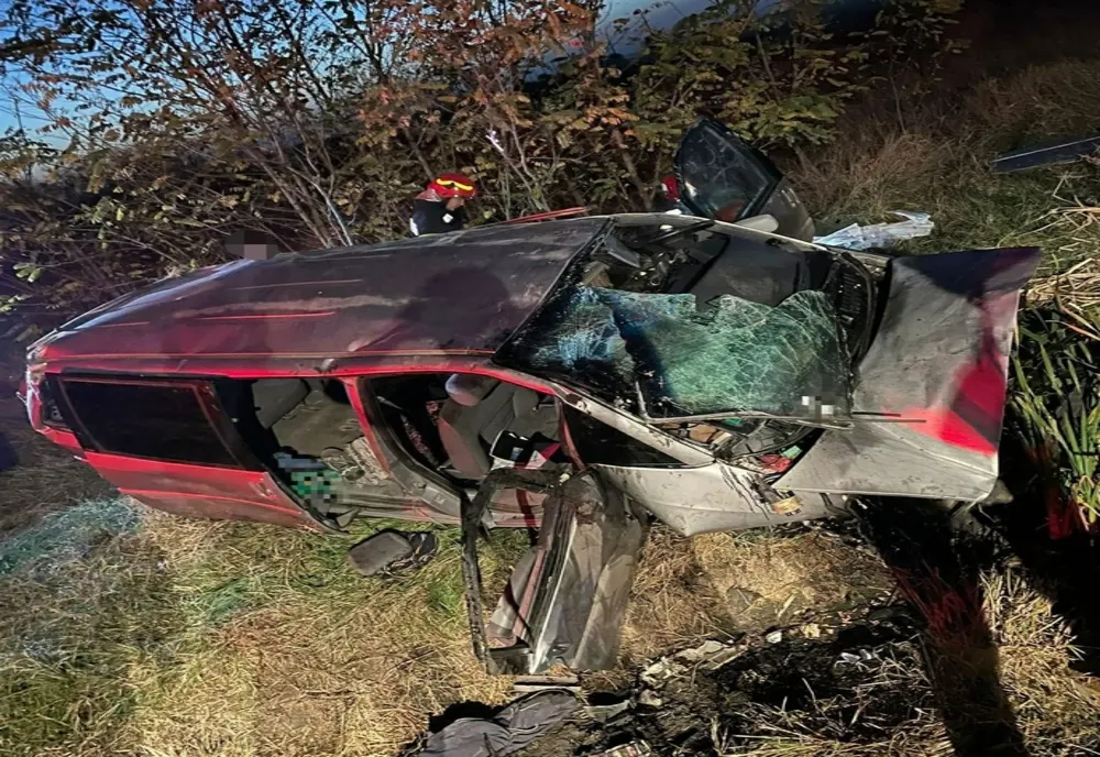 Accident grav pe DN 5, în apropiere de Plopşoru. Două persoane au murit şi alte patru au fost transportate la spital