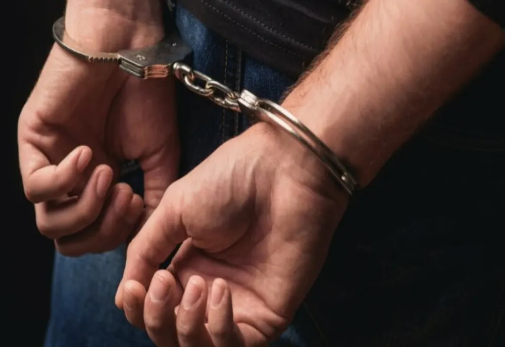 Bărbat de 32 de ani, din Bucureşti, reţinut de poliţiştii giurgiuveni pentru încălcarea ordinului de protecţie