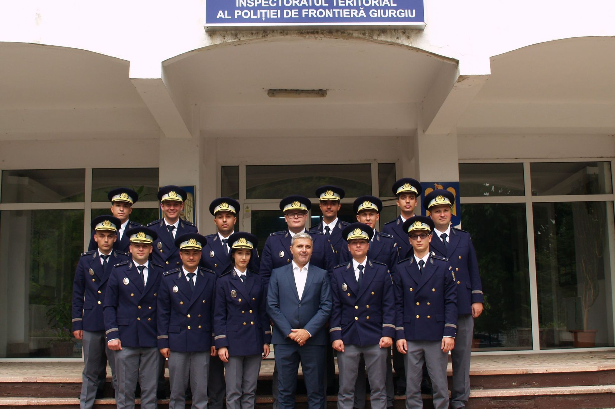 ofiteri angajați la Inspectoratul Teritorial al Poliţiei de Frontieră Giurgiu.