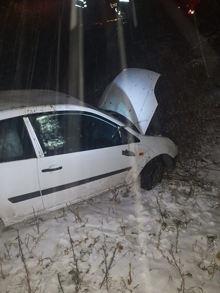 mașină răsturnată