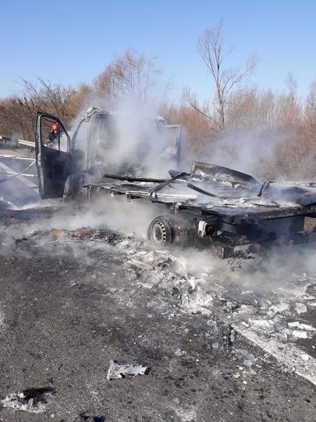 autoutilitară arsă