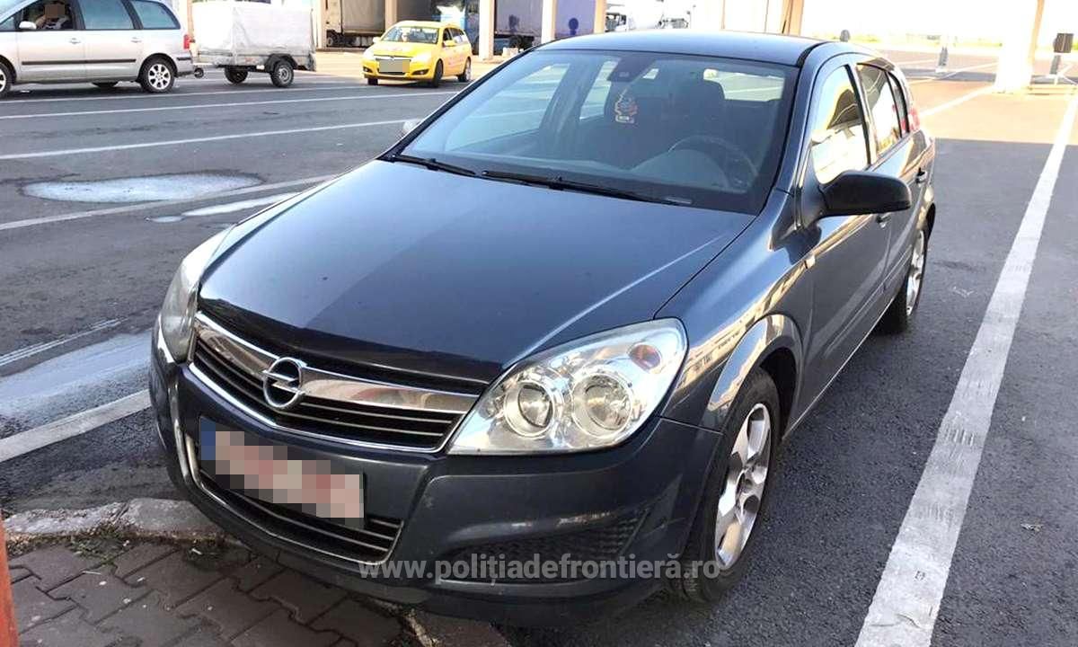 autoturism căutat de autoritățile din Franța