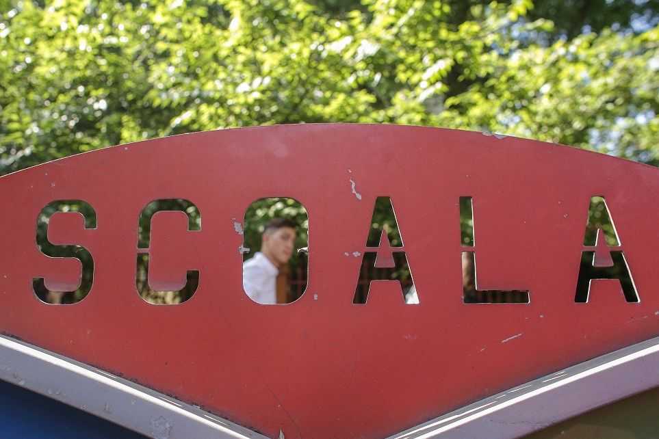 infracțiuni în școală