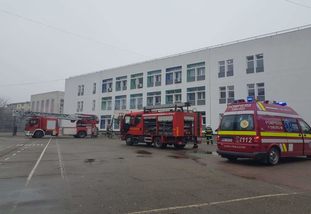 Incendiu la o școală din Giurgiu. Ce s-a întâmplat și cum au acționat pompierii 