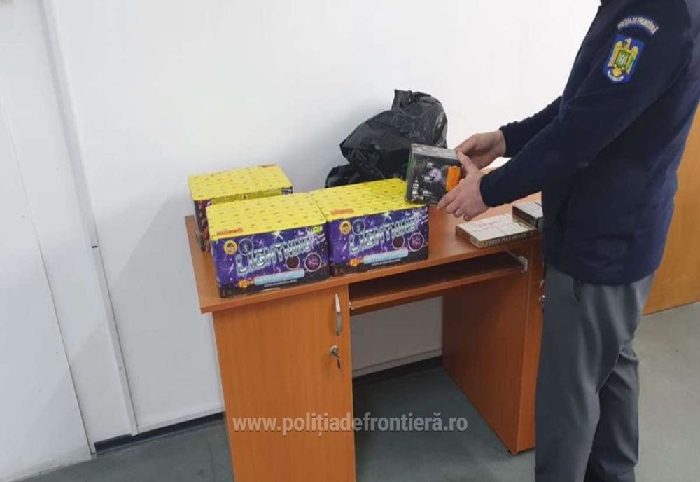 Materiale pirotehnice, fără documente legale, descoperite la P.T.F. Giurgiu