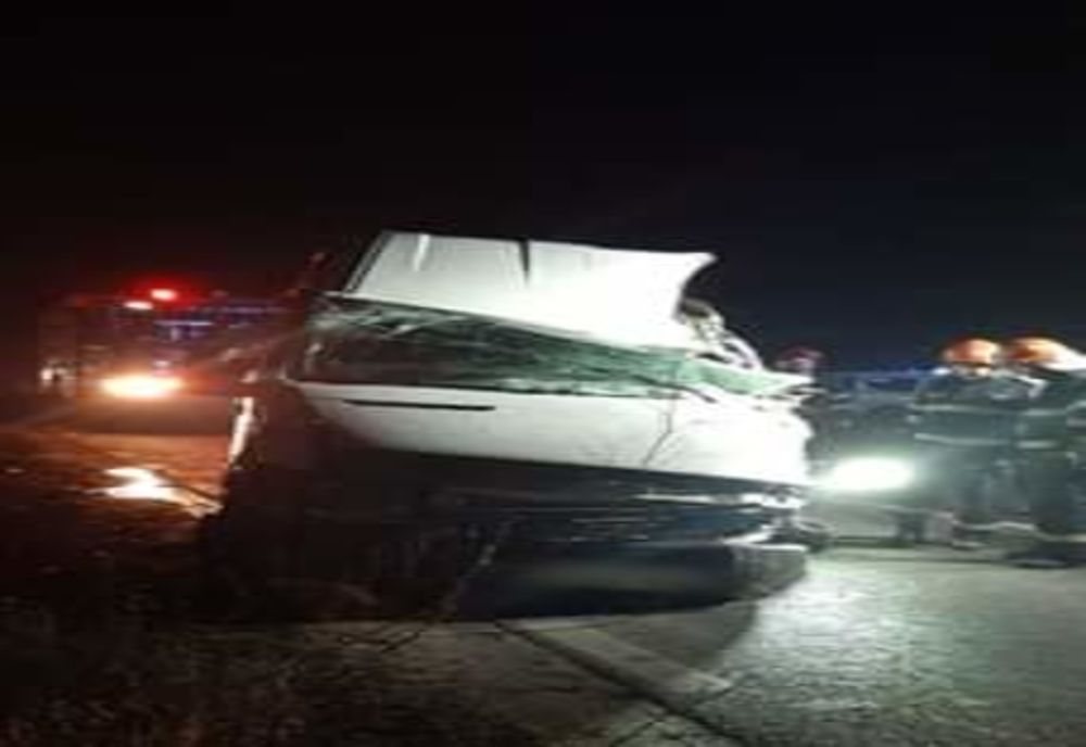 Coliziune între o autoutilitară de transport colete și o autobasculantă, pe DJ 602, în apropiere de Autostrada A1
