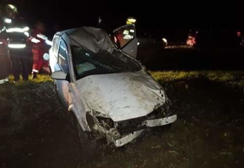 Accident rutier, la Malu. Un tânăr s-a răsturnat cu mașina