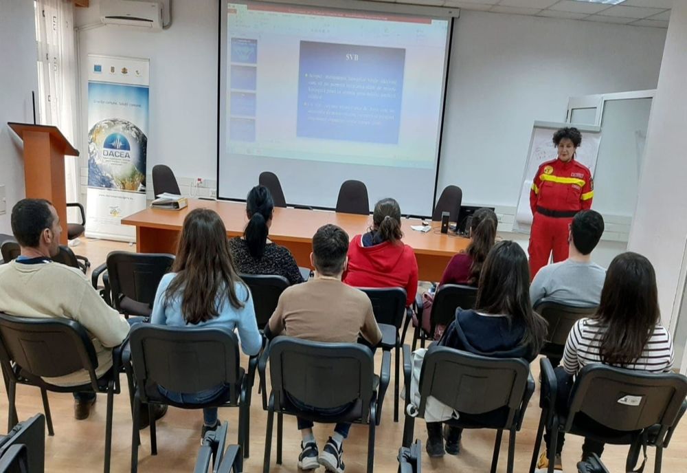 14 giurgiuveni, voluntari în programul „Salvatori din pasiune”