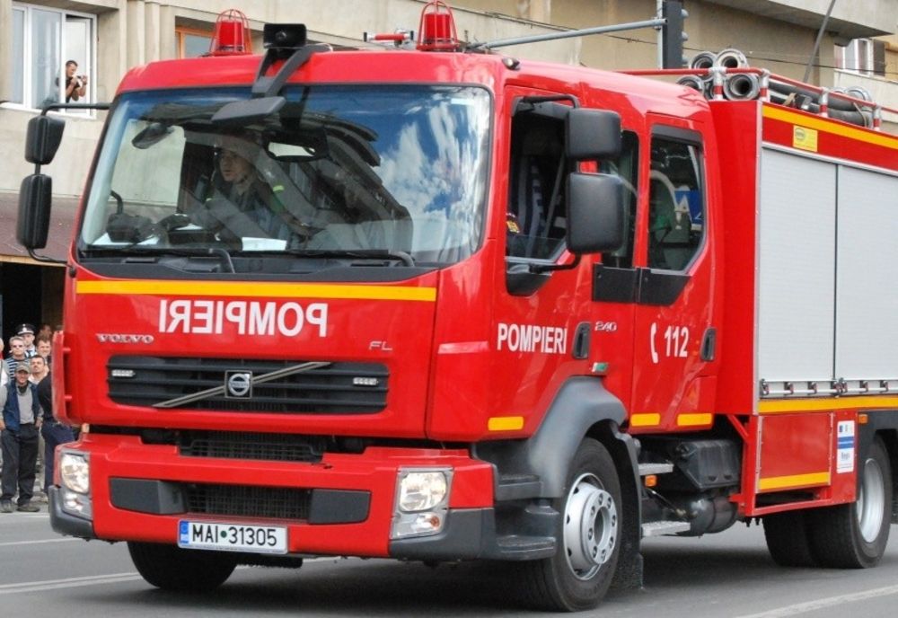 Pompierii giurgiuveni au intervenit în multe situaţii de urgenţă, în week-end