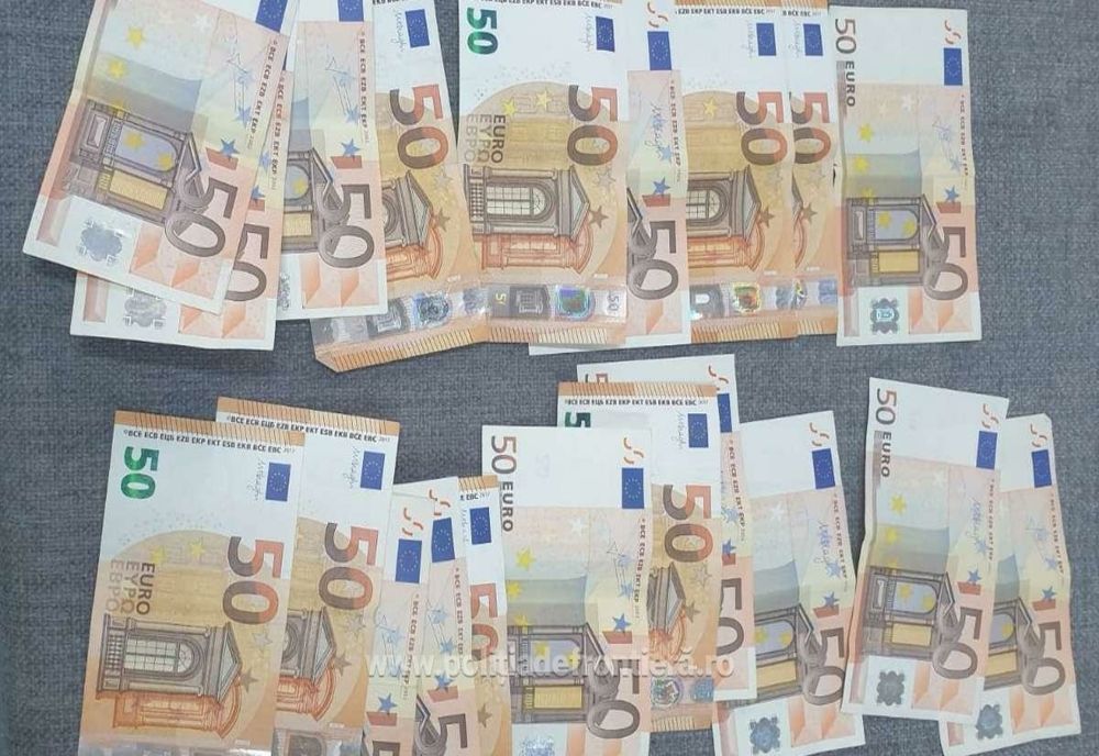 Un polițist de frontieră din Giurgiu a refuzat mită de 1.000 de euro la șoferul unui autocar 