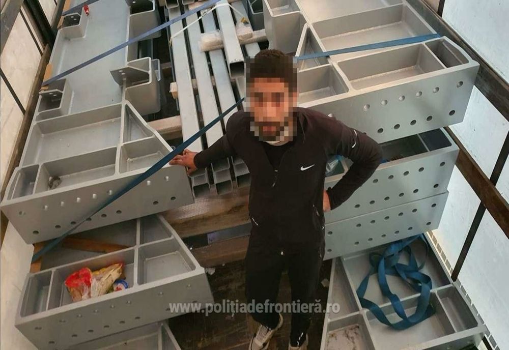 Un tânăr din Palestina a încercat să intre în țară ascuns printre profile metalice