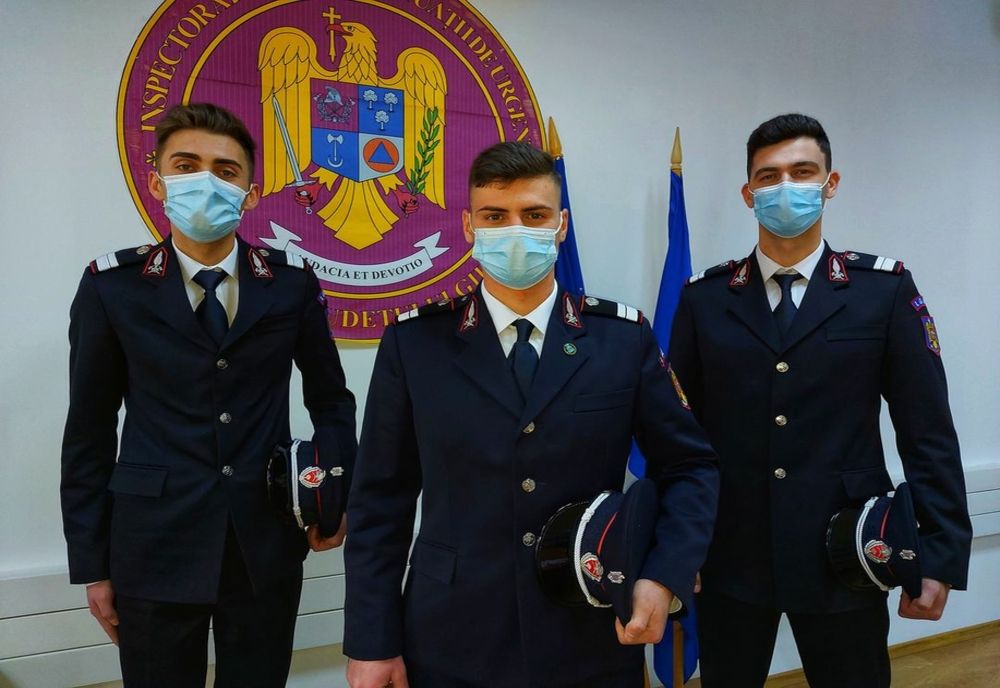 Noi subofițeri la ISU Giurgiu. Tinerii absolvenți au început munca alături de pompierii cu experiență