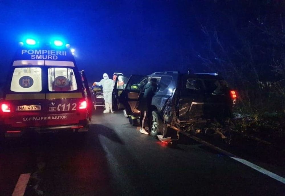 Accident grav pe DN5, la Adunații Copăceni. Trei persoane au fost rănite 