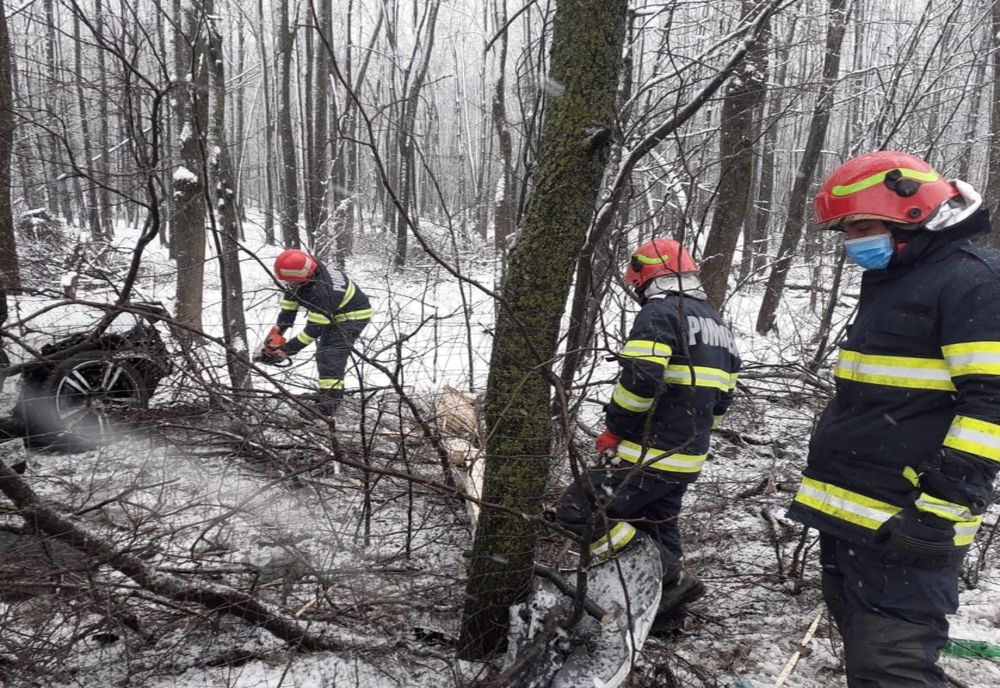 Accident rutier pe A1, în județul Giurgiu. Un autoturism a derapat și a ieșit în afara părții carosabile