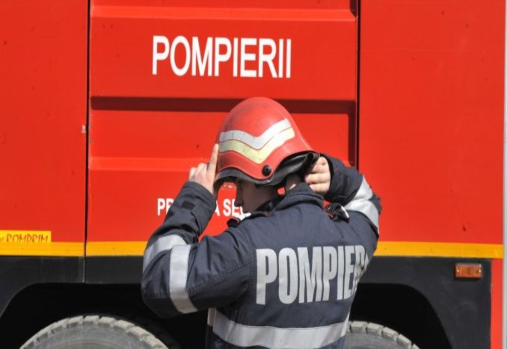 Incendiu la o casă din Călugăreni. Proprietara a suferit un atac de panică