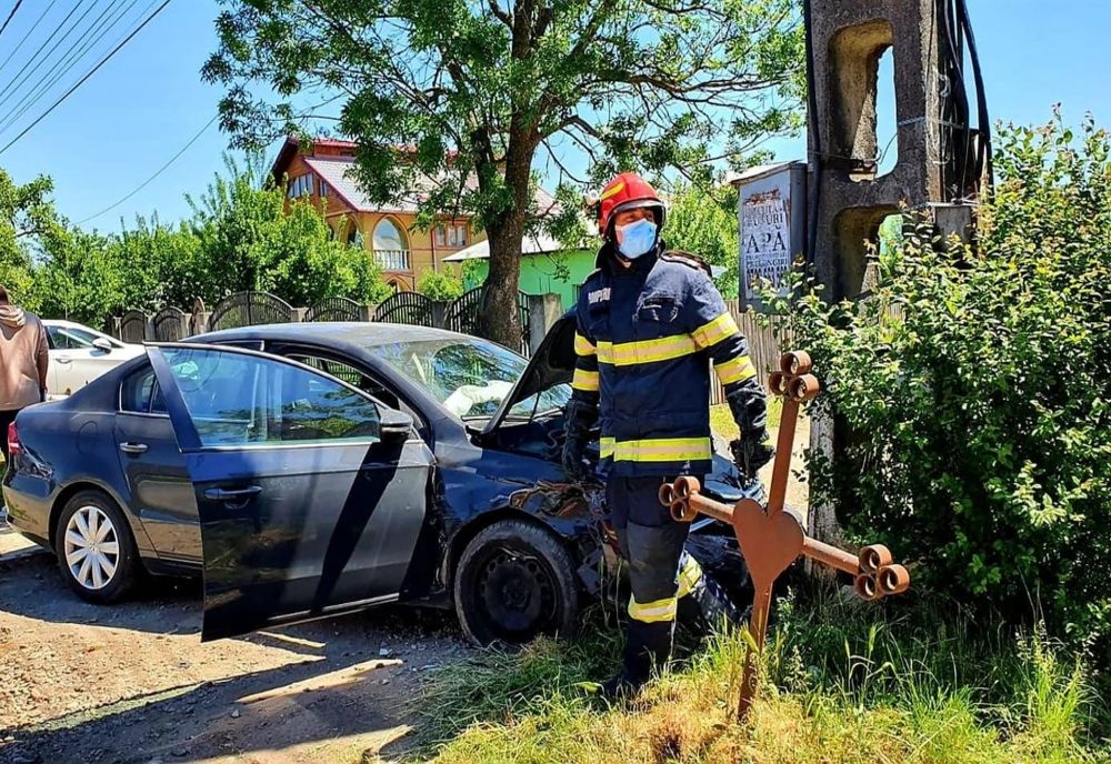 Femeie rănită într-un accident, la Malu Spart. Două autoturisme au intrat în coliziune