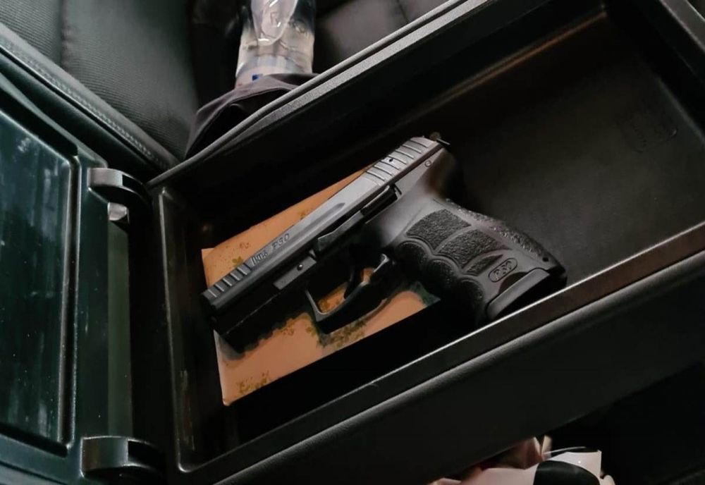 Bărbat cercetat pentru nerespectarea armelor și munițiilor