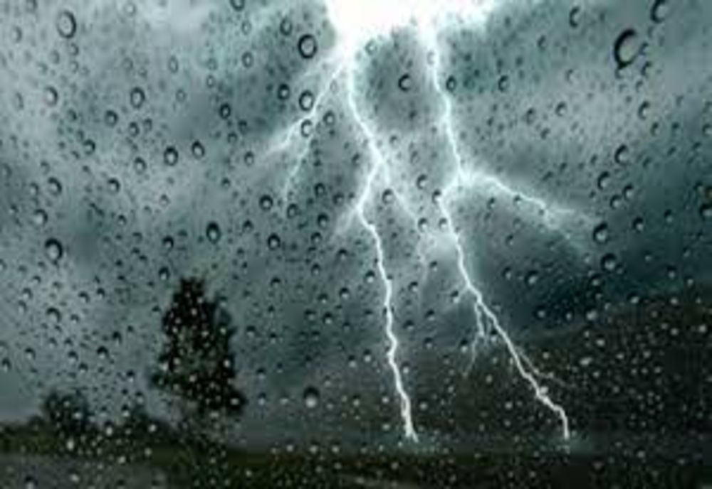 Ploi şi grindină în mai multe localităţi din judeţul Giurgiu