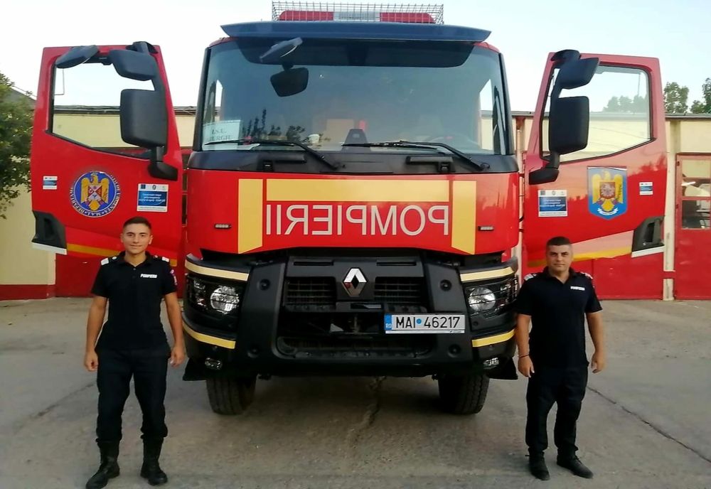 Doi pompieri de la ISU Giurgiu vor pleca în Grecia pentru stingerea incendiilor de vegetație 