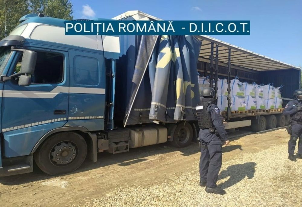 Percheziții în 9 județe. Mărfuri cumpărate de firme fantomă, vândute la jumătate de preț