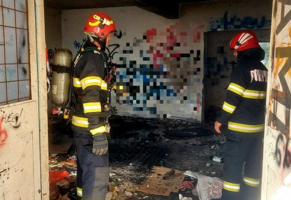 Ce spune ISU Giurgiu despre incendiu produs într-un bloc nelocuit de pe strada Tineretului