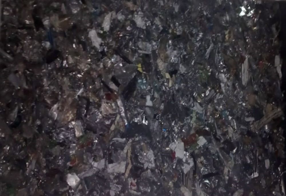 Aproximativ 33 de tone de deșeuri din coajă de orez și aluminiu provenite din Grecia, oprite la Giurgiu