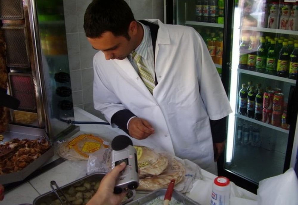 DSVSA Giurgiu a început tradiționalele controale de sărbători la comercianți, crescători de animale, procesatori și unități de alimentație publică