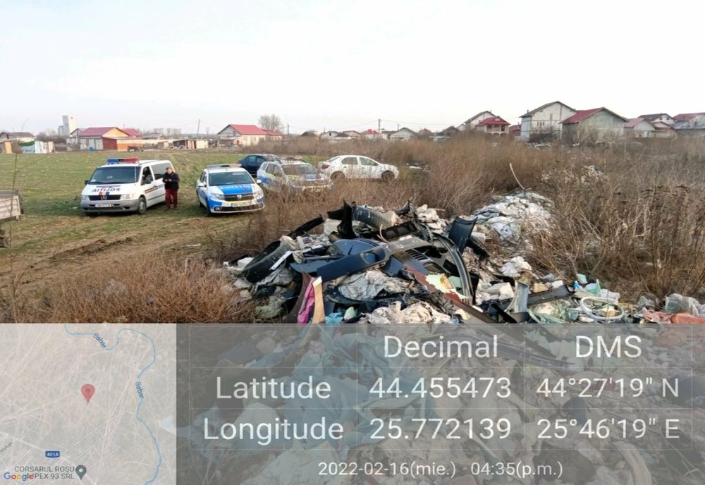 Incendiu la un depozit necontrolat de deşeuri din Bolintin Vale