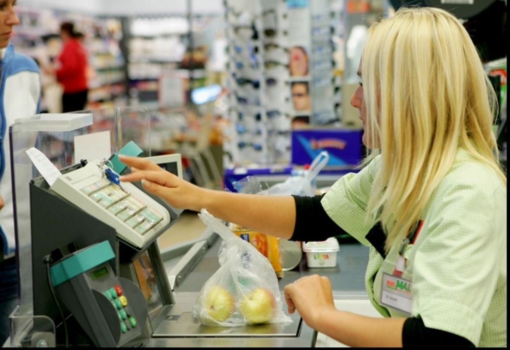 Alimentele de bază vor fi raționalizate în Rusia! Marile companii își retrag rând pe rând activitatea