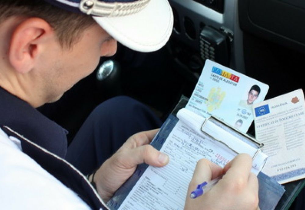 Giurgiu. Bărbat depistat conducând autoturismul pe drumurile publice, deşi avea permisul suspendat