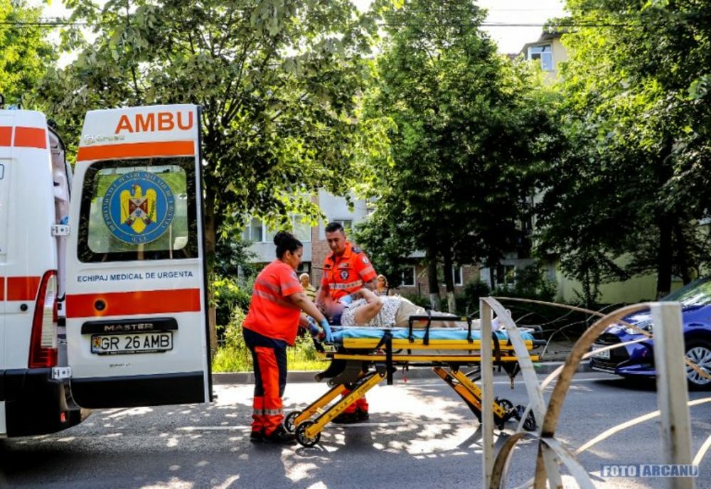 Accident rutier în zona Pasarelă, din Giurgiu. O femeie a fost rănită