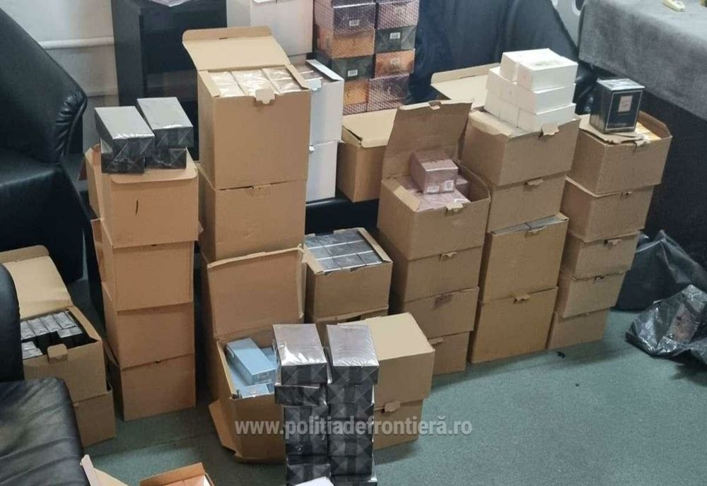 Bunuri contrafăcute, estimate la o valoare de 161.600 lei, descoperite de polițiștii de frontieră giurgiuveni