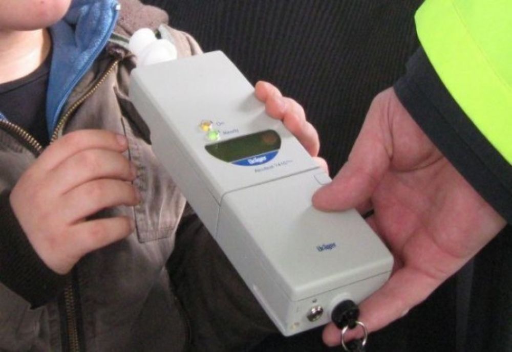 Giurgiu. Tânăr prins băut la volan pe DJ 412 A