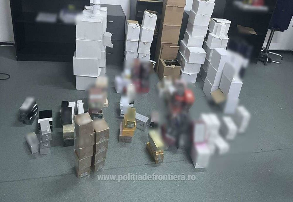 Peste 2.600 bunuri contrafăcute, descoperite de polițiștii de frontieră giurgiuveni