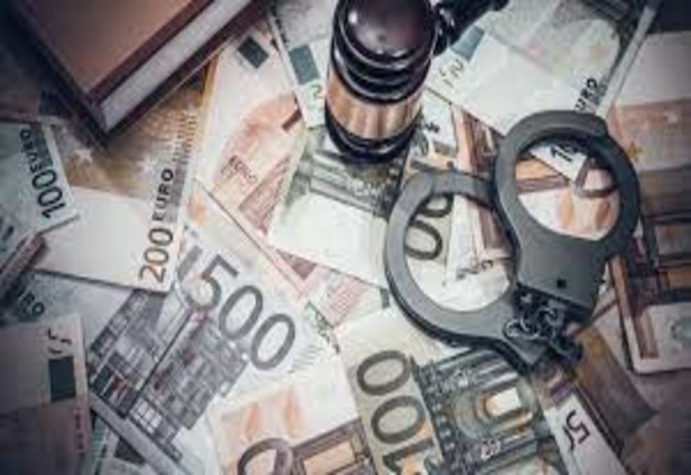 Alertă de fraudă! Escrocii se dau drept reprezentanți ai băncilor și sperie victimele