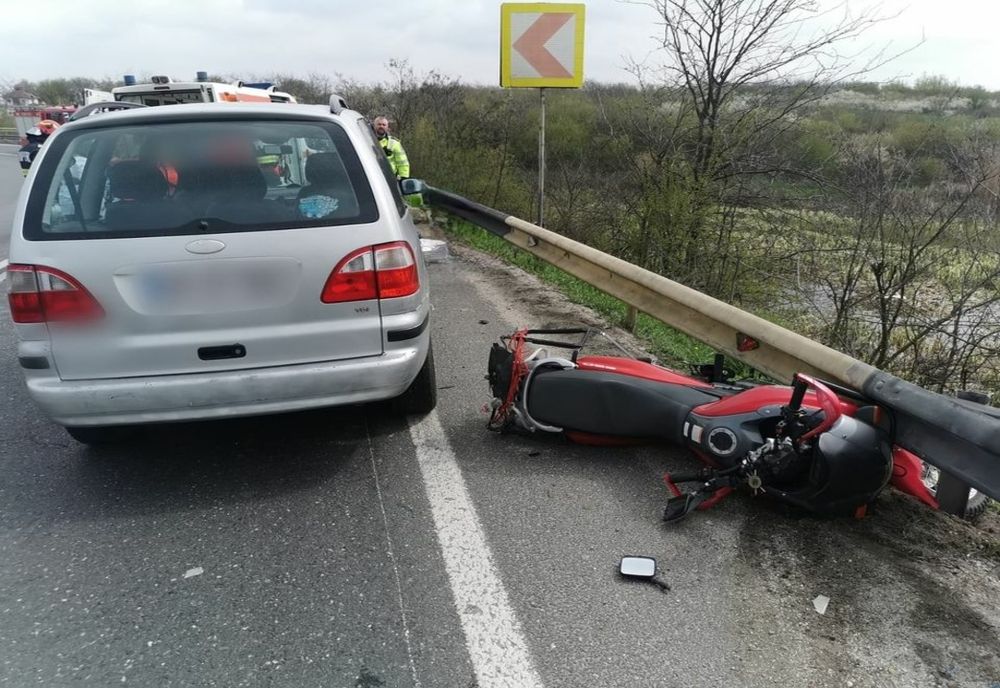 Accident rutier grav la Valaea Plopilor, între o motocicletă şi un autoturism. A fost solicitat elicopterul SMURD. Motociclistul în stare gravă 