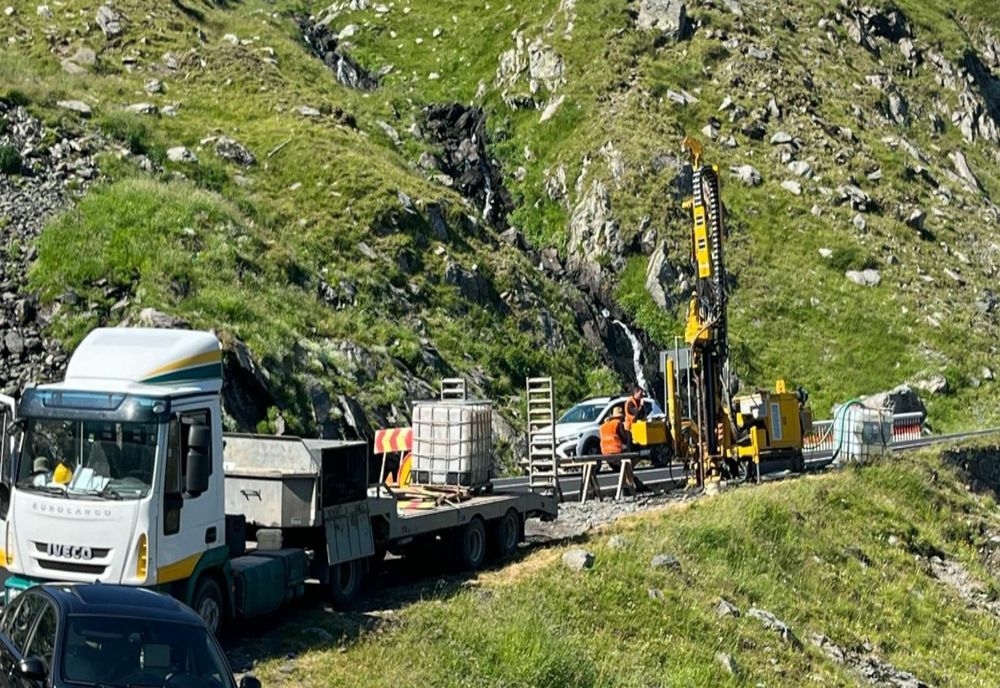 AU ÎNCEPUT FORAJELE GEOTEHNICE PE TRANSFĂGĂRĂȘAN