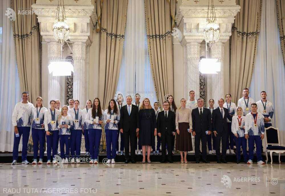 VIDEO MEDALIAŢII ROMÂNI DE LA JOCURILE OLIMPICE ŞI PARALIMPICE, DECORAŢI DE PREŞEDINTELE KLAUS IOHANNIS