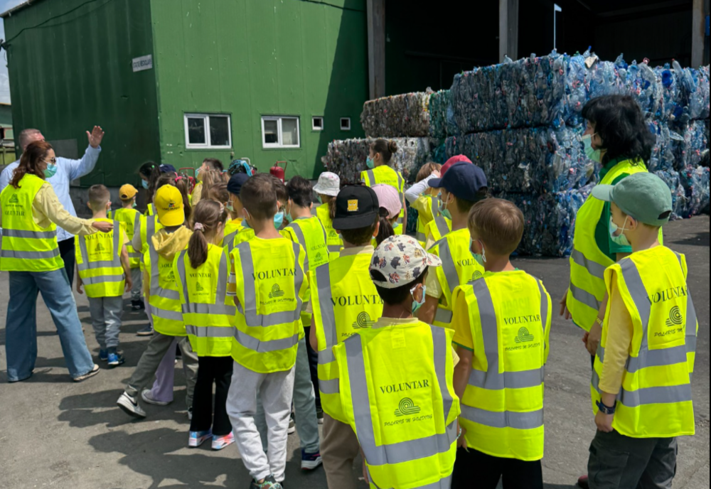 MICII ECOLOGIȘTI ÎN ACȚIUNE - LECȚII DE RECICLARE ÎN SĂPTĂMÂNA VERDE