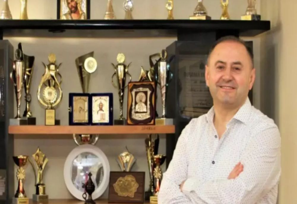 FĂNEL BOGOȘ, OMUL DE AFACERI CARE AR FI PLĂTIT 1,5 MILIOANE DE EURO PENTRU A AJUNGE LA PREMIERUL BOLOJAN, A FOST REȚINUT. DOSAR CU RAMIFICAȚII ÎN SERVICIILE SECRETE