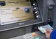 ATENȚIE! Infractorii au inventat noi metode de a fura banii de pe card