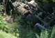 Un camion s-a răsturnat pe A1. Două persoane au fost rănite