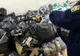 Doi turci şi un român au încercat să introducă ilegal în ţară aproape 1.000 de articole contrafăcute