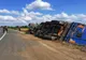Un TIR încărcat cu cereale s-a răsturnat pe DN 41 
