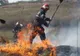 Incendii de vegetație pe bandă rulantă, în județul Giurgiu. Zeci de pompieri au intervenit  