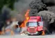 Un autocamion încărcat cu flori a luat foc pe DN 61