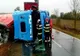 TIR încărcat cu motoare răsturnat pe DN 5 B, în Giurgiu 