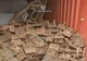 Giurgiu. Bărbaţi reţinuţi după ce au sustras mai multe plăci metalice şi componente CFR 